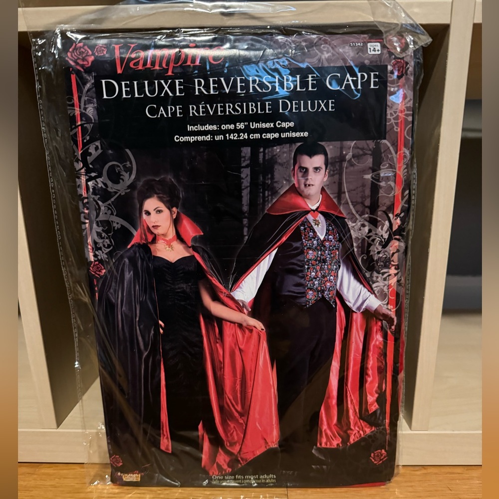 Reversible Cape NWT